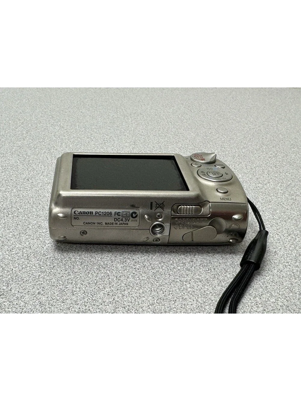 Canon PowerShot Digital ELPH SD900 10MP Camera + Charger/Battery -Tested Works